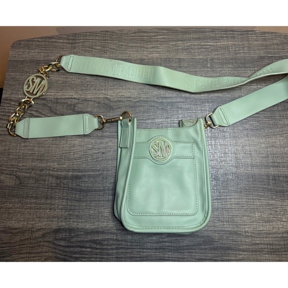 Steve Madden Handbags - Steve Madden Sage Green Crossbody Phone Bag Guitar Strap Gold Chain Logo Mini